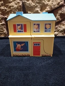 Peppa Pig Olivia Toy Figures 2-1 House to Pirate Ship - Picture 1 of 10