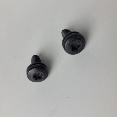 Комплект из 2 оригинальных передних и задних винтов привода дверной защелки BMW 750Li 2006-2008 годов выпуска - Изображение 1 из 4