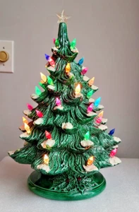 1978 Vtg Nowell’s Mold 17" Lighted Ceramic Christmas Tree with Snow Holly Base - Picture 1 of 21
