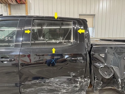 GMC SIERRA 1500 19-24 DOBLE CABINA CONDUCTOR PUERTA TRASERA IZQUIERDA VENTANA CRISTAL SOLAMENTE Foto 1 de 4