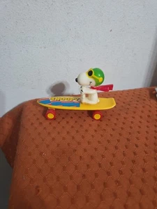 Vintage 1965 1966 Pilot Snoopy On Skateboard Figur Aviva Hong Kong - Bild 1 von 14