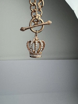 Collar Juicy Couture Coronación Coronación Real Colgante Tono Oro Rosa  Foto 1 de 4