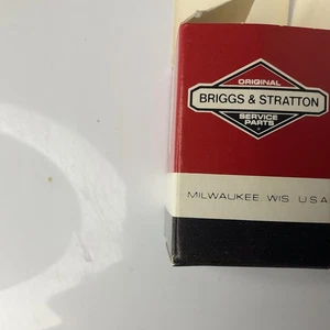 Briggs & Stratton 690563 Governor Spring - Replaces 262392, 690563 Parts - Picture 1 of 3