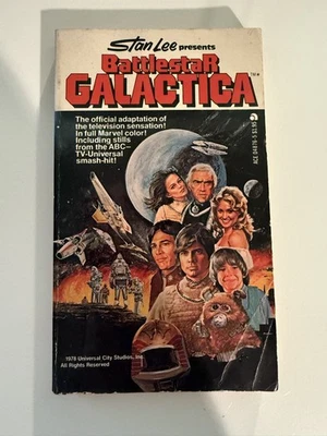 Stan Lee presents Battlestar Galactica 1978 Ace Marvel Graphic Novel Comic Book - Image 1 of 4