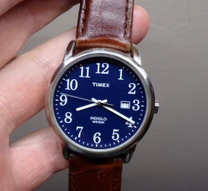 Men's TIMEX "Signature Series" Watch w Backlight & New Battery - Works Great! AN - Picture 1 of 7