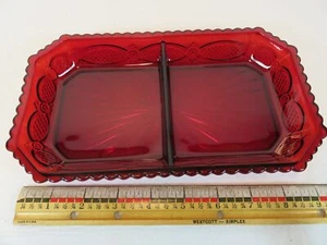 AVON Cape Cod 1876 Rubinrot Glas Geteilt Relish Schale 9 1/4 x 5 1/4 Zoll - Bild 1 von 8