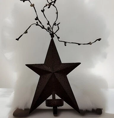 Aplique de pared con luz de té estrella de metal rústico primitivo con arco y bayas  Foto 1 de 4