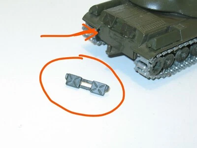 SOLIDO, jerricans METAL KAKI militaire pour l' arriere du char AMX 30 (R94) - Photo 1/4