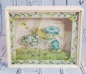 Scene Setter Hallmark Shadow Box To Have a Friend is to Be One 3D Vintage - Picture 1 of 12