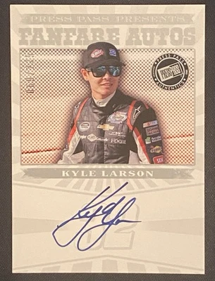 2013 Press Pass Fanfare Auto Silver  /225 Kyle Larson Rookie Auto RC Champ - Image 1 of 2