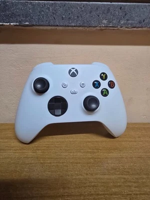 Microsoft Controller Wireless per Xbox Series X/S - Robot White - Immagine 1 di 2