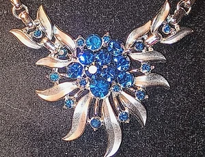 Vintage Trifari Royal Blue Rhinestone Collar Necklace - Picture 1 of 7