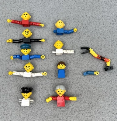 Vintage Lego Homemaker Family People/Figures Lot Parts Pieces - Image 1 of 4