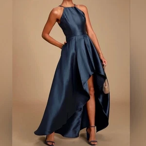 Vestido Lulus Nuevo con Etiquetas Broadway Show Azul Marino Alto-Bajo Tafetán Plisado Grande - Imagen 1 de 12