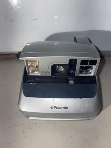Polaroid One 600 Sofortbildkamera getestet gebraucht - Bild 1 von 4