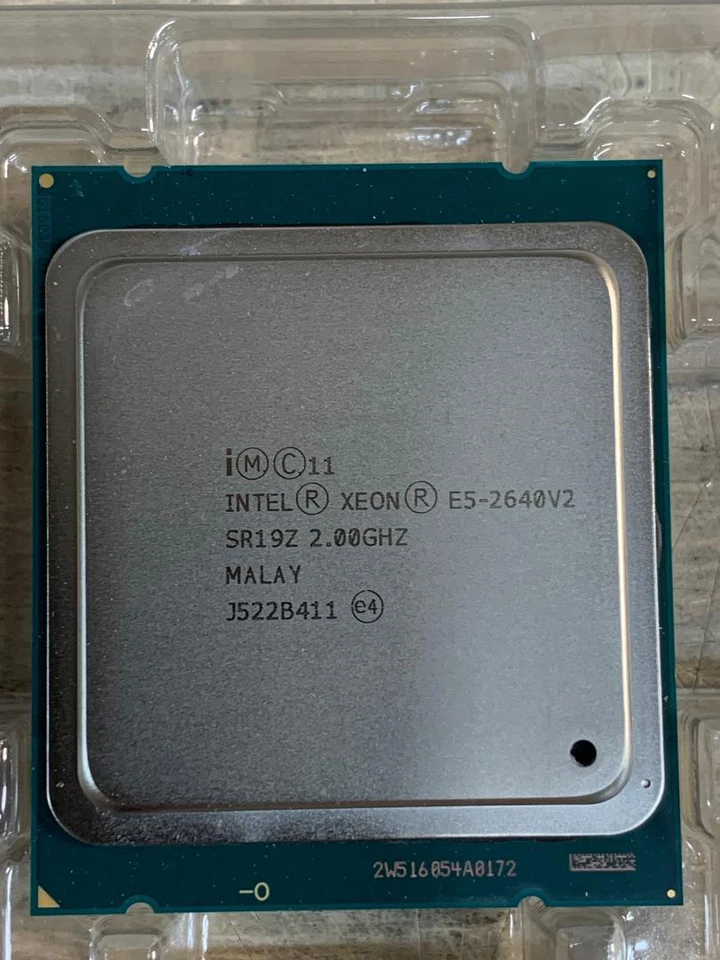 Lote de 12 Intel Xeon SR19Z E5-2640 v2 Foto 1 de 1