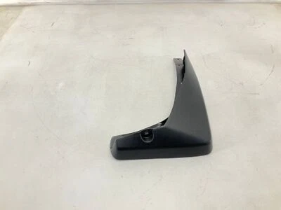 Брызговики задние правосторонние для Lexus NX300h 18–21 годов выпуска - Изображение 1 из 4