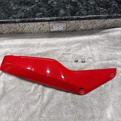 Carenado trasero derecho Ducati 900 SS CR 1991-1998 Foto 1 de 4