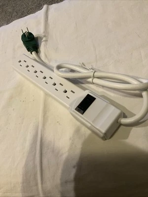  UL Listed 6 - Outlet 15A Power Strip 14AWG Surge Protector  - Image 1 of 3