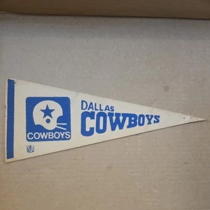 Vintage 1970er NFL Football Dallas Cowboys Miniatur Mini Filz Flagge Wimpel 12x5 - Bild 1 von 4