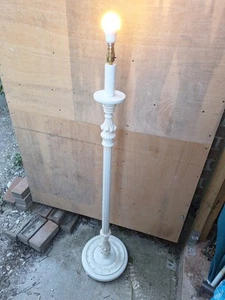 Vintage Shabby Chic White wooden carved Standard lamp - Picture 1 of 7