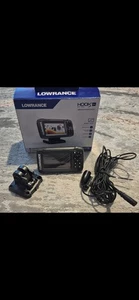Lowrance Hook2-4x GPS Bullet Skimmer Fishfinder - Picture 1 of 5
