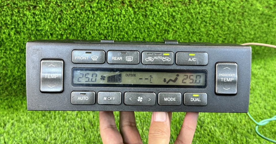 Panel de control de temperatura climática Lexus GS300 GS400 GS430 1998-2005 55900-3A210 OEM Foto 1 de 4