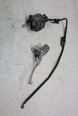 Honda Shadow Sabre 1100 VT1100C2 2001 freno delantero cilindro maestro y pinza  Foto 1 de 4