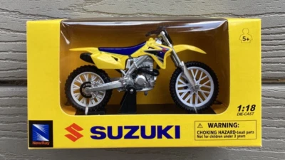 NEW-RAY 1/18 2007 SUZUKI RM-Z450 MOTORCYCLE DIE CAST W/ PLASTIC PARTS 01273 NIB - Image 1 of 4