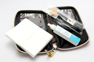 CURA CK-100 Camel Leather Pouch - Camera Cleaning Set - Picture 1 of 4