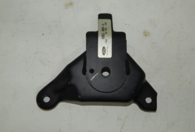 NOS 1987 1988 FORD THUNDERBIRD 5.0L V8 LH MOTOR MOUNT BLOCK PLATE. - Image 1 of 4