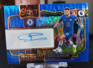 2022-23 PANINI SELECT EPL CHRISTIAN PULISIC PITCHSIDE SIGNATURES BLUE PULSAR 