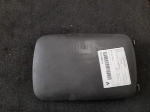 HOLDEN COMMODORE CONSOLE CONSOLE LID ONLY, VE, 08/06-05/13 06 07 08 09 10 11 12 - Picture 1 of 3