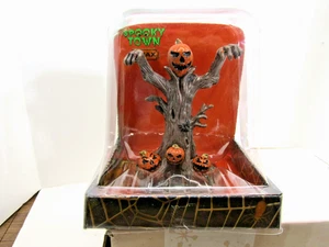 2018 Lemax Spooky Town Table Accent - EVIL PUMPKIN TREE #83342 - Picture 1 of 6