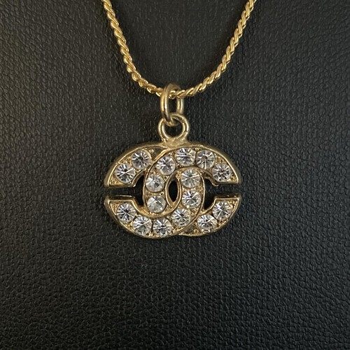 Collana in oro originale CHANEL Coco Mark con ciondolo strass 42 cm