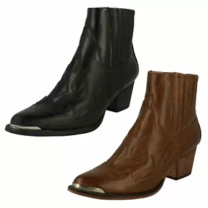 Botas al tobillo sin cordones para damas - Imagen 1 de 19