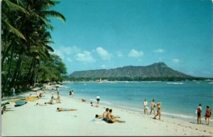 Postcard Waikiki Beach Hawaii HI Sunbathing - Picture 1 of 2