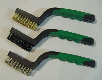 LOTE DE TRES CEPILLOS DETALLES LATÓN, ACERO INOXIDABLE Y NYLON Foto 1 de 4