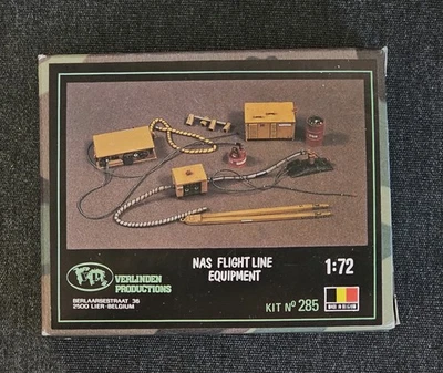 Verlinden Productions Kit #285 - 1:72 scale US Navy NAS Flight Line Equipment - Image 1 of 3