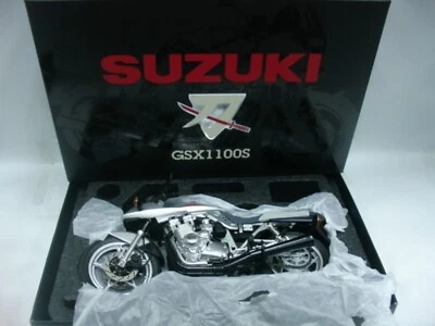 WOW EXTREMELY RARE Suzuki GSX1100S Katana 1982 Silver 1:12 Wit's-Minichamps - Image 1 of 2