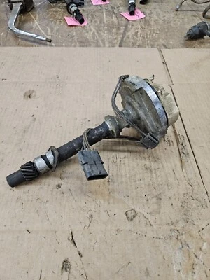 Corvette 1982 1983 original GM HEI distribuidor #1103494 con fecha 2F10. SIN PROBAR Foto 1 de 4