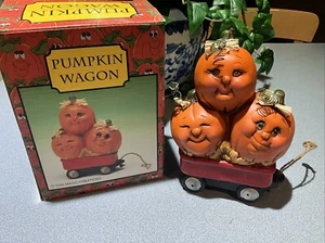 1996 MAGIC CREATIONS Halloween Pumpkin Wagon Decoration IN BOX CERAMIC NOS - Picture 1 of 9