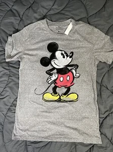 New medium Disney Mickey Mouse soft t-shirt - Picture 1 of 3