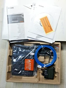 D-Link DIR-615 Wireless N 300 Router with four (4) 10/100 Ports - NEW - Picture 1 of 6