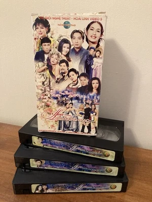 3 VHS Hoa Tren Dong Nhac. Vietnamese TV Music Show. - Image 1 of 4