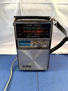 VTG Windsor DE Luxe Solid State AM/FM Radio | POWERS ON UNTESTED - Picture 1 of 4