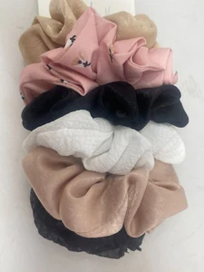 Nuevo Nicole Miller Accesorios para Cabello Srunchies Rosa Negro Soporte para Cola de Pony 6 piezas - Imagen 1 de 4
