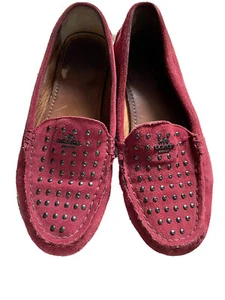 Zapatos planos mocasines de gamuza Coach Orlene para mujer talla 5,5B con tachuelas sin cordones rojo oscuro - Imagen 1 de 9