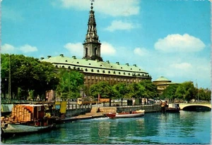 Christiansborg Castle, Seat of the Government, Copenhagen, Denmark Postcard - Picture 1 of 2