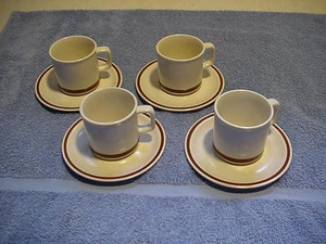 Set 4 Tazzine Caffè in Gres con Piattini Collezione The Woodhaven Marrone Crema - Foto 1 di 9
